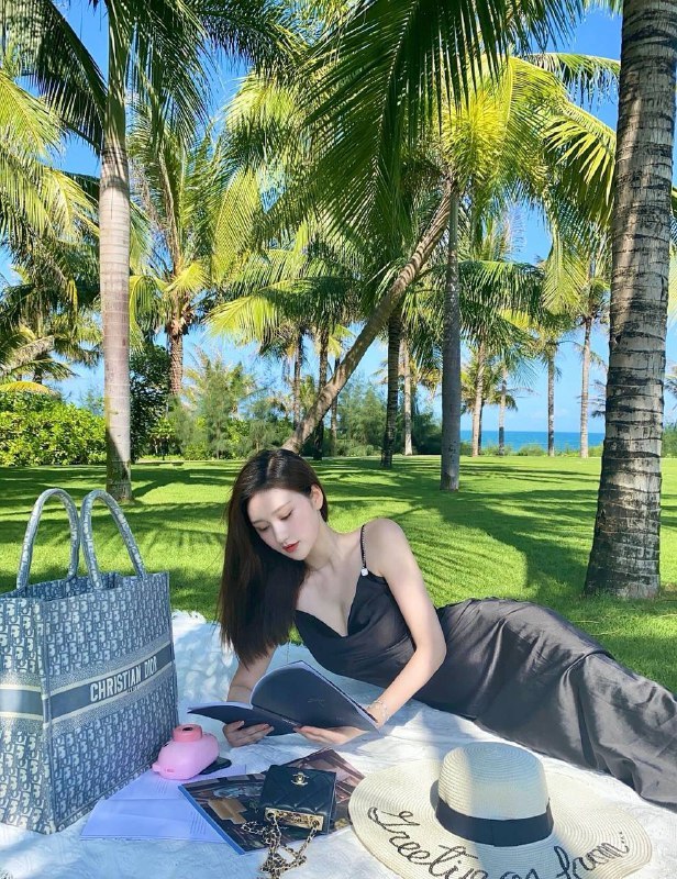 【天津-南开】天津新开苞不久的00后嫩妹粉嫩，插进去感觉好爽..！  
