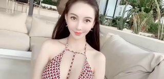 【重庆-渝北】重庆新开发的一个小骚逼水多，前凸后翘，，奶子最少D 