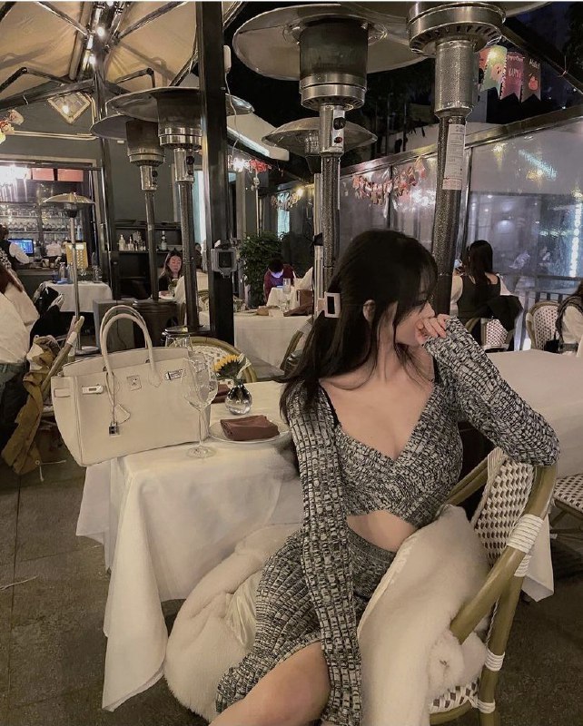 【江苏-南京】性格开朗思想开放的妹子（可拍照）  