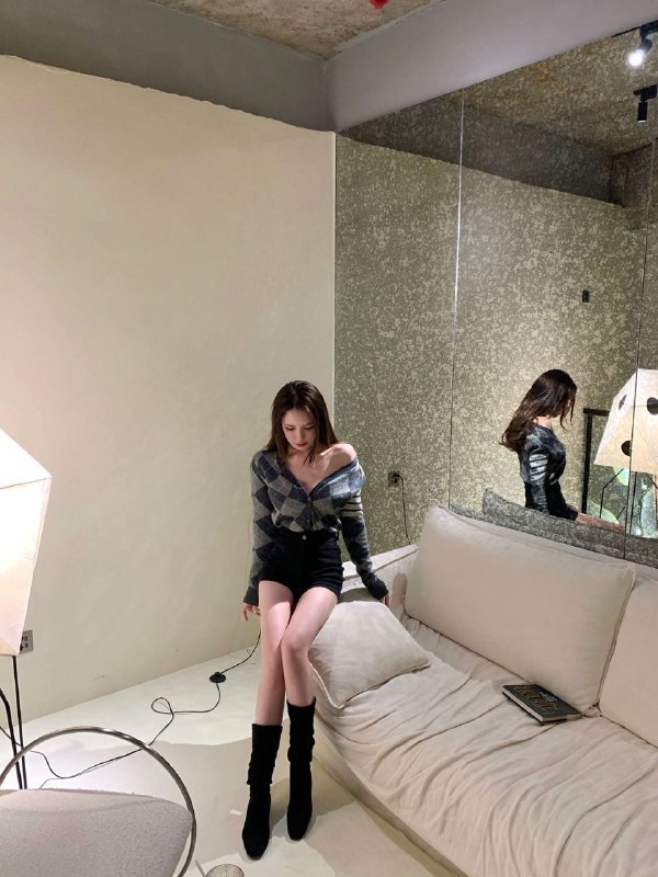 【上海-普陀】上海普陀桑拿辣妹子会所不光穿衣服辣不穿衣服也辣 